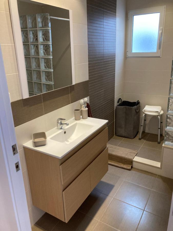 Apartment Beachfront And Renovated *