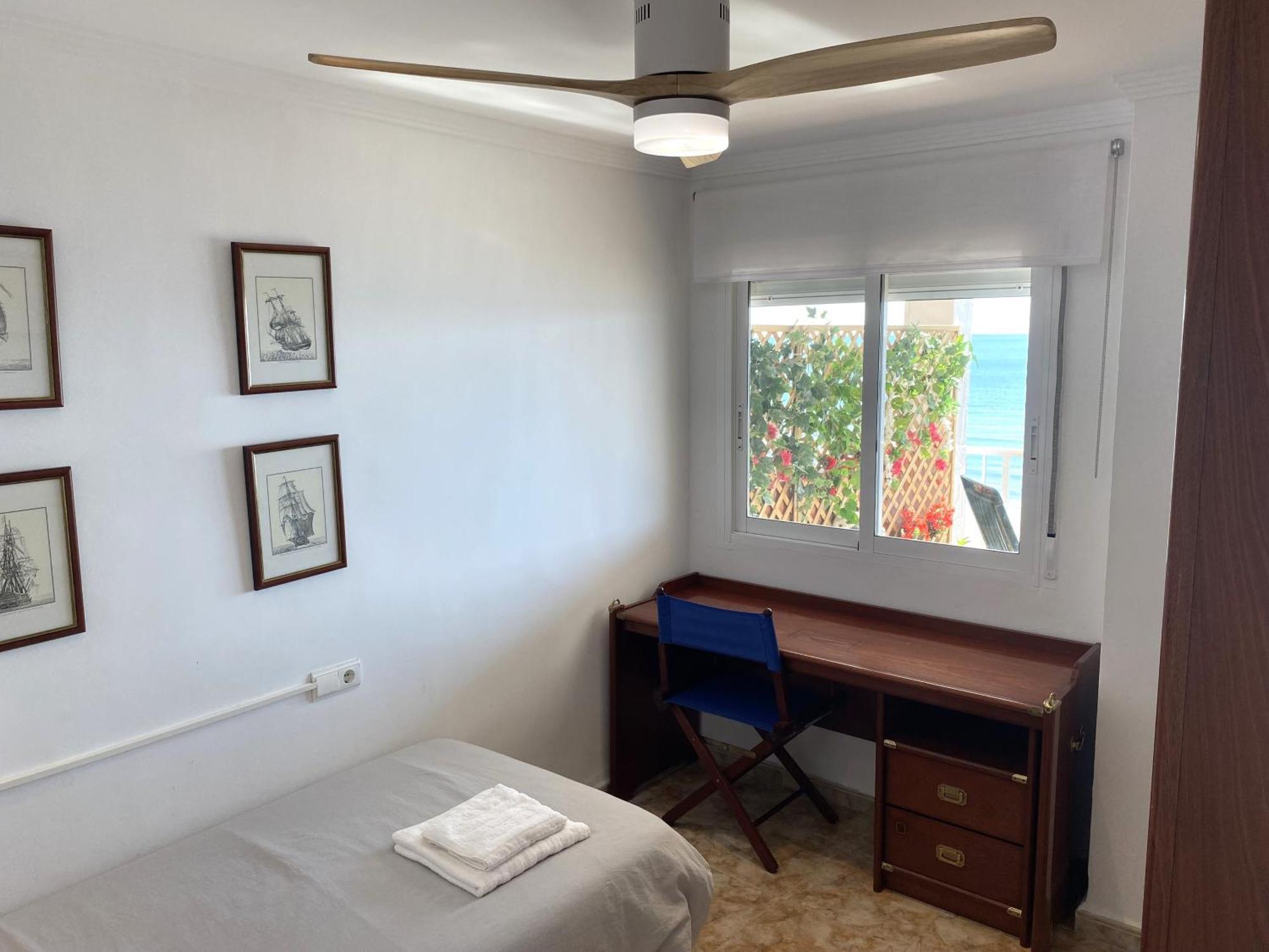 Beachfront And Renovated Cullera